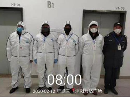 江陰穿防護服執勤
